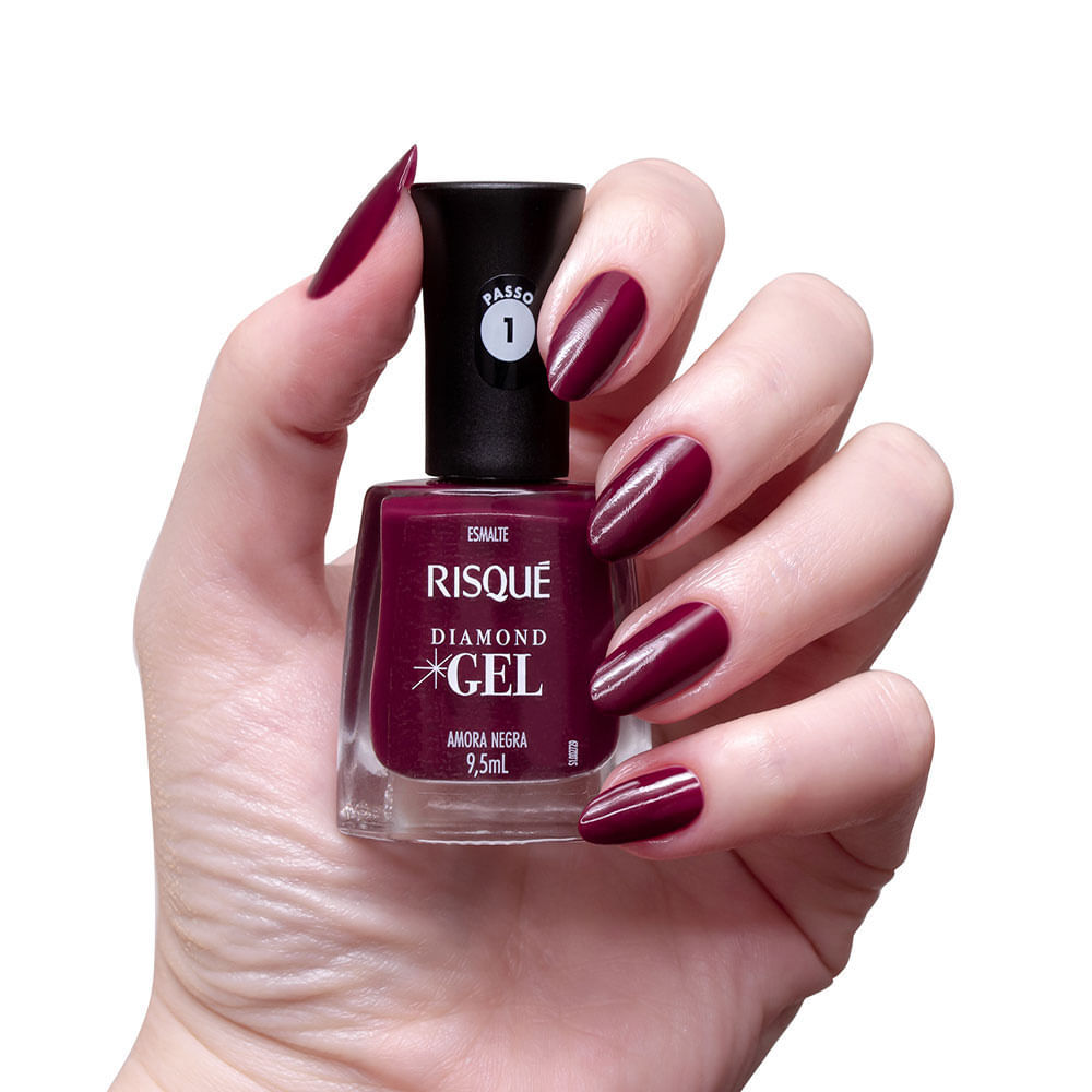 Detalhes do Esmalte Risqué Diamond Gel Cor Amora Negra 9,5ml