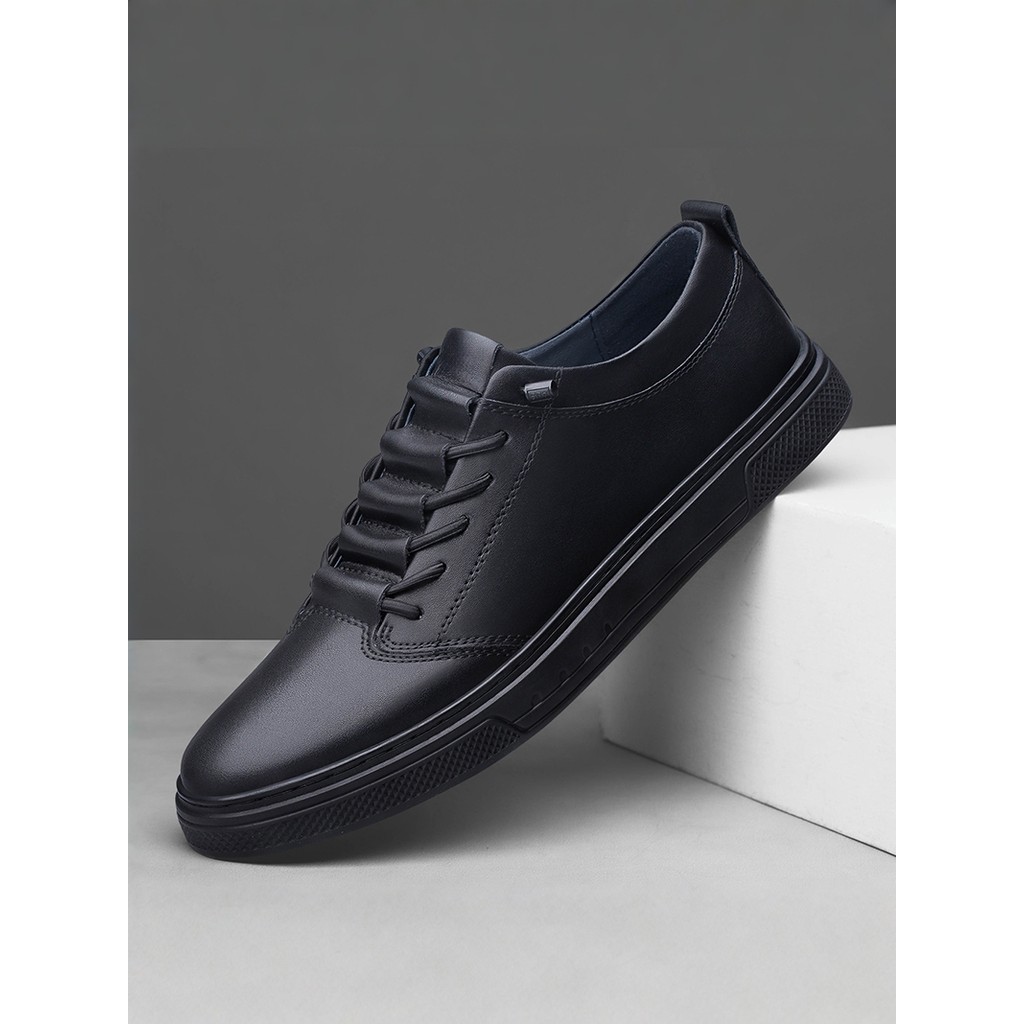 Sapatos masculinos de couro 2026 novo estilo verão couro genuíno sapatos casuais tênis masculinos preto All-Match sapato