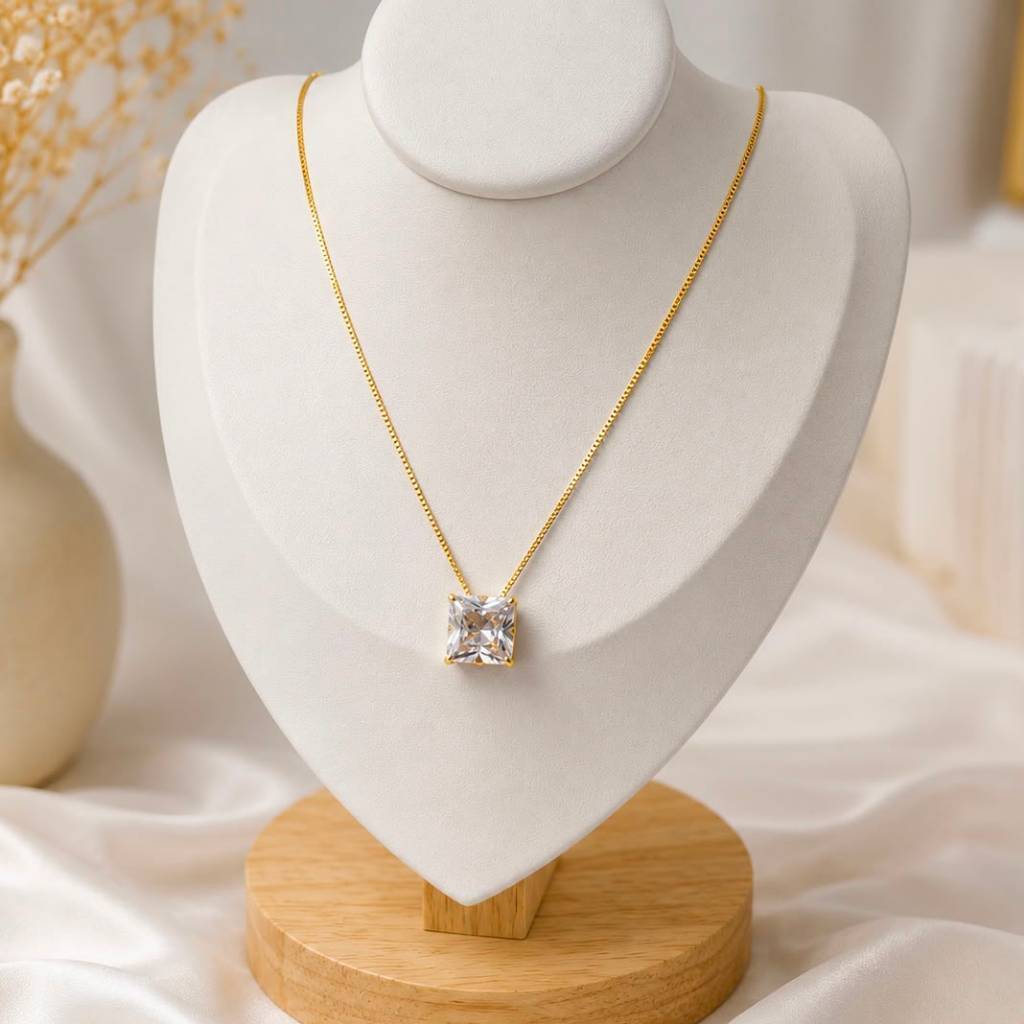 Colar Ponto de Luz Quadrado Feminino Zircônia Banhado a Ouro 18k + Caixinha para Presente — imagem 2 de 2
