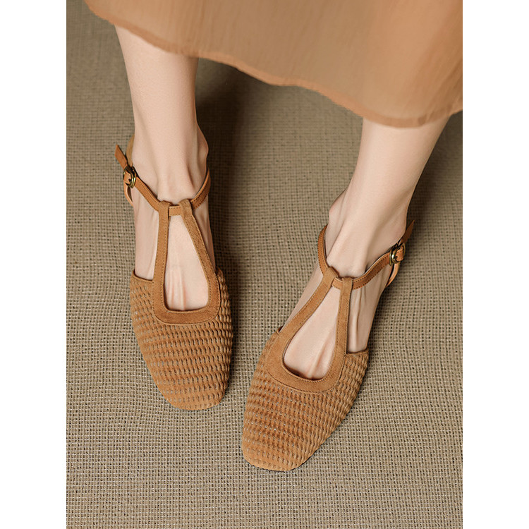 2026 verão novo estilo bonito tecido Flip couro Toe sandálias femininas combinando saia Retro cinta plana salto grosso o