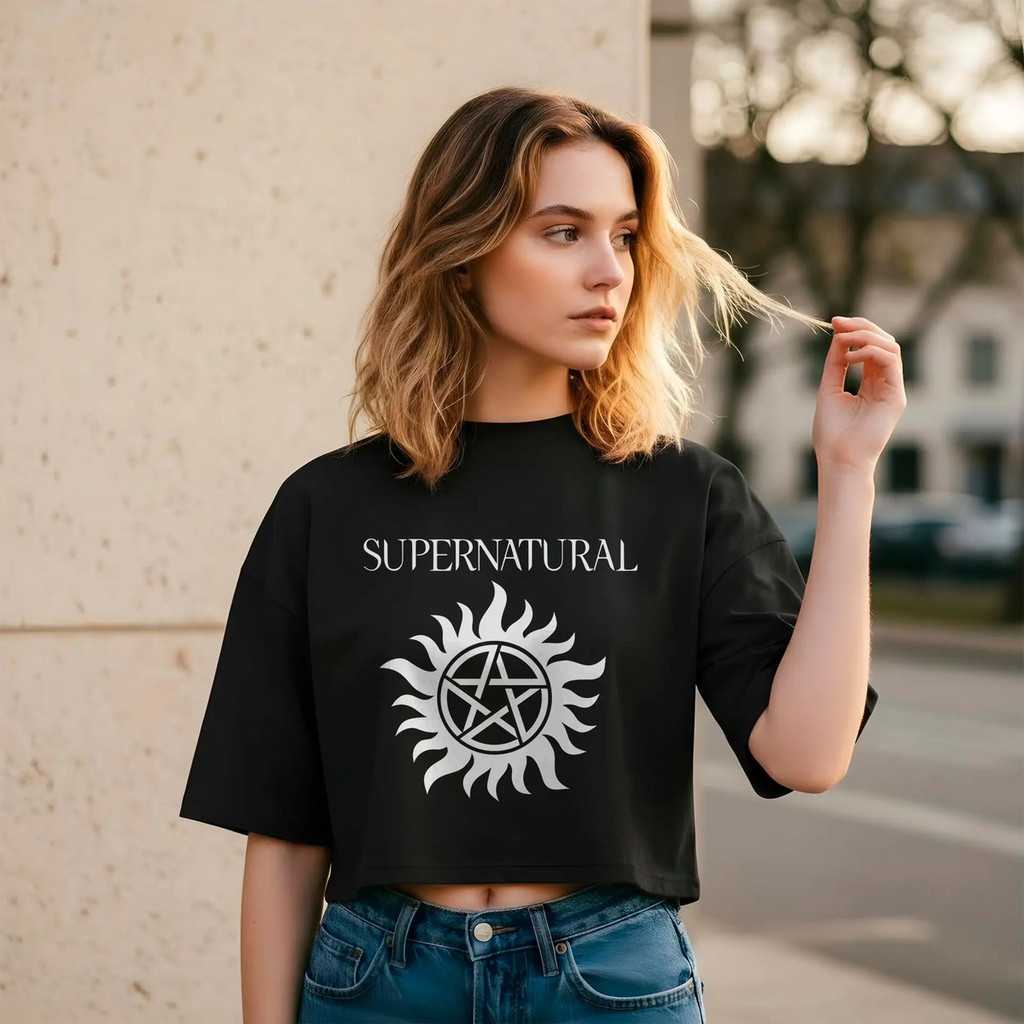 Cropped Oversized Feminino Supernatural Blusa Serie Academia Top Blusinha Curta Camiseta Confortavel Moda Premium