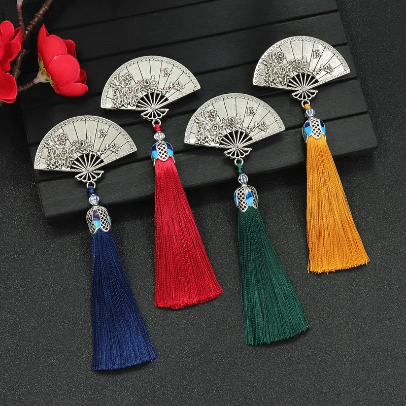 Original ameixa fã Retro estilo chinês borla broche clássico Cheongsam imprensa lapela pingente elegante fã pino acessór