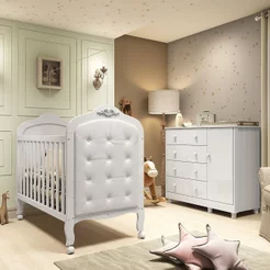 Quarto de Bebê com Cômoda 1 Porta 4 Gavetas e Berço Capitonê 100% MDF Maya Clássico Espresso Móveis Branco/Brilho