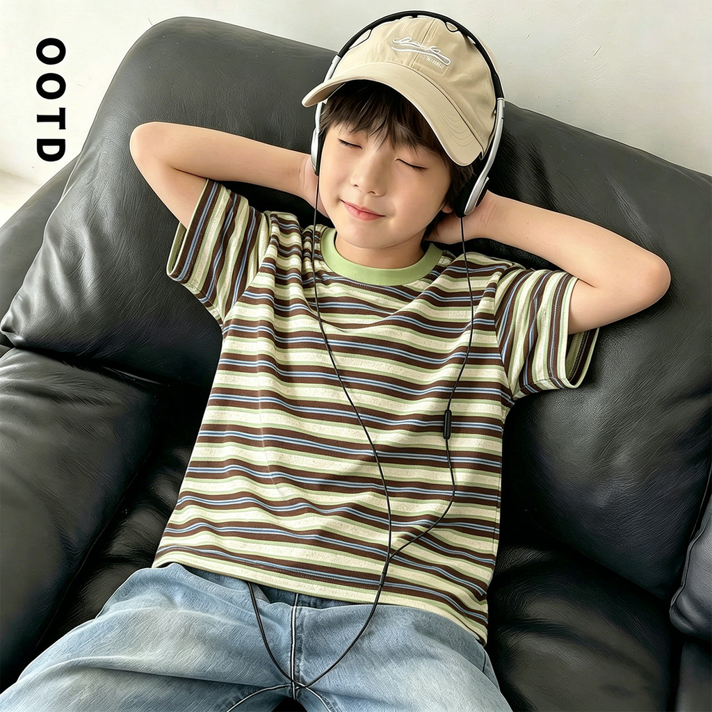 Camiseta de manga curta meninos 2026 novo estilo verão crianças bonito listrado moda topos médio pequenas crianças All-M