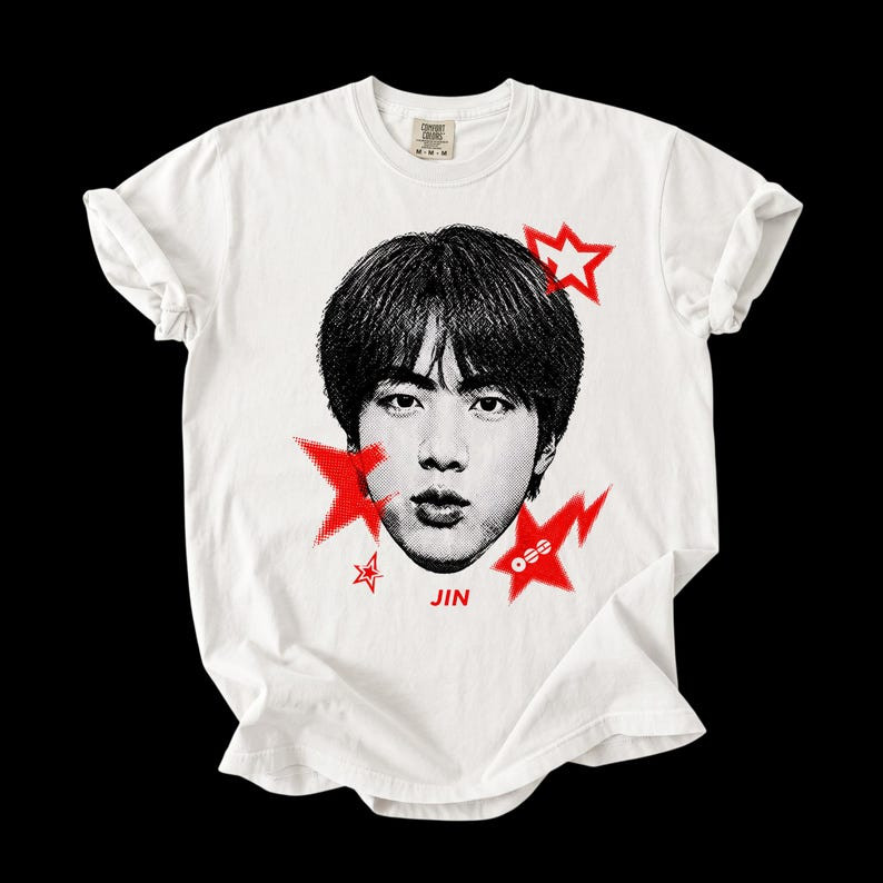 Camiseta Feminina Estampa de Personagem com Estrelas Vermelhas Moderna Confortável Atemporal Estilo Casual