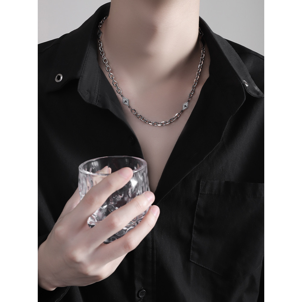 Colar masculino na moda High-End sentimento 2026 novo estilo acessórios de venda quente na moda nicho clavícula corrente