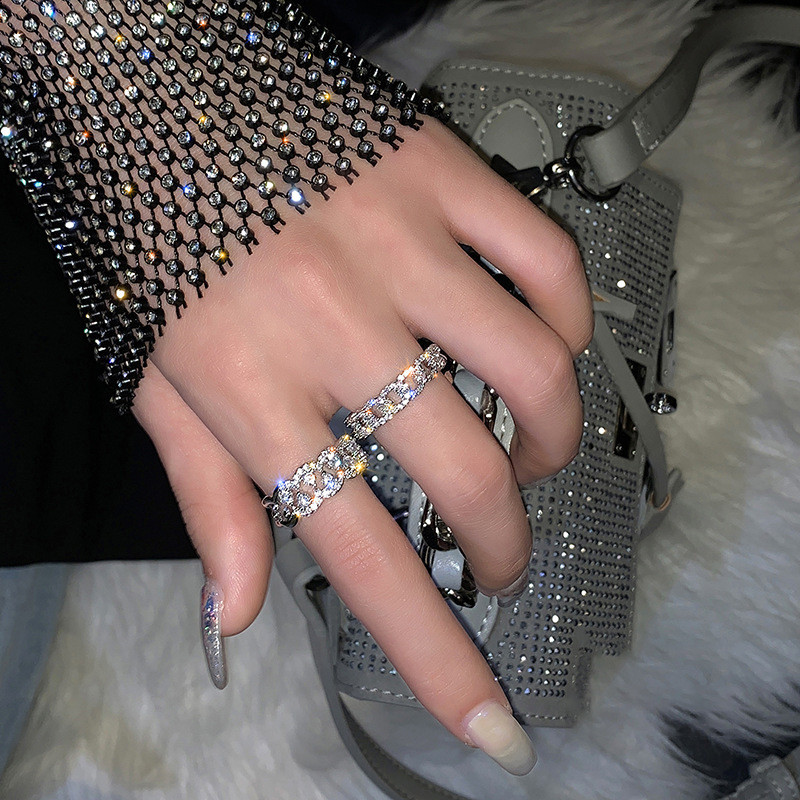 Anel de corrente cravejado de diamantes, anel de diamante brilhante de luxo leve para o dedo indicador, anel decorativo 