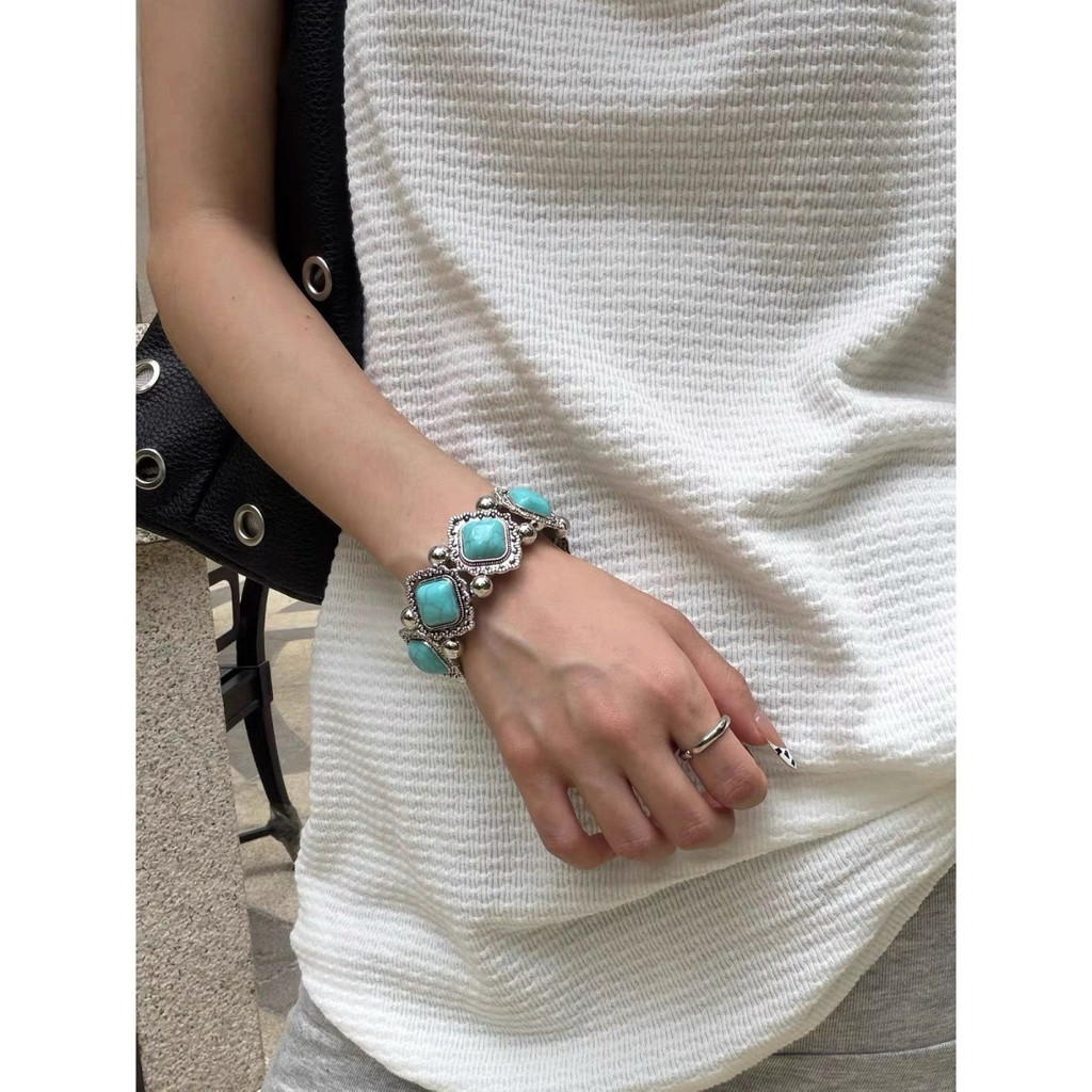2026 novo estilo Medieval vintage turquesa pulseira prata antiga angustiado esculpido em forma de diamante turquesa esti