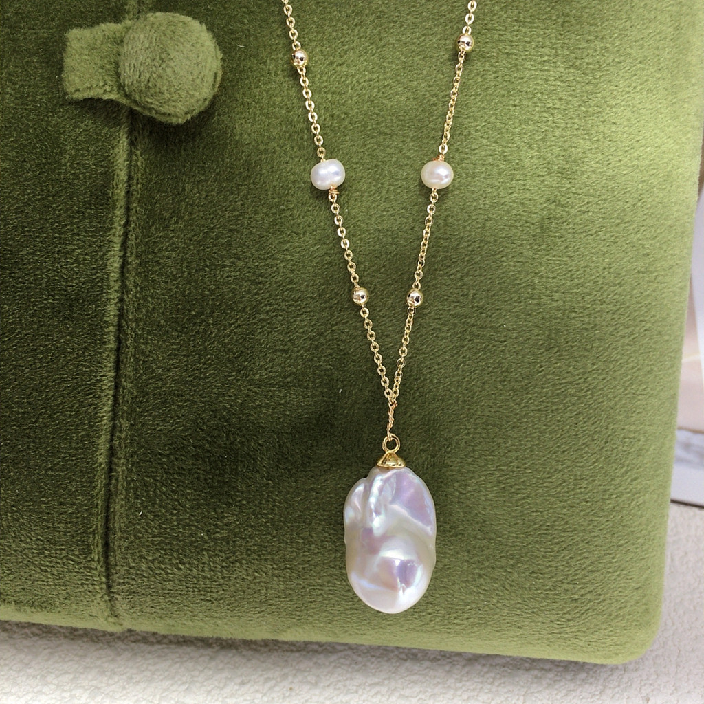 Colar de pérolas de água doce Natural cultivado em formato especial pérola rabo de peixe Rock Gypsophila colar com pinge