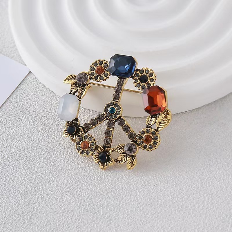Broche barroco Vintage logotipo da paz acessórios de pino redondo podem ser usados atrás do pingente dois Designs