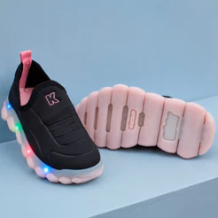 Tênis Infantil Menina Kidy Brinca Flex Preto Rosa Luz LED Pisca Calce Fácil Confortável