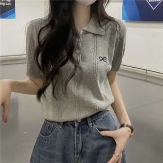 Estilo formal literário verão novo estilo torção arco bordado nicho chique Design de malha de manga curta topo
