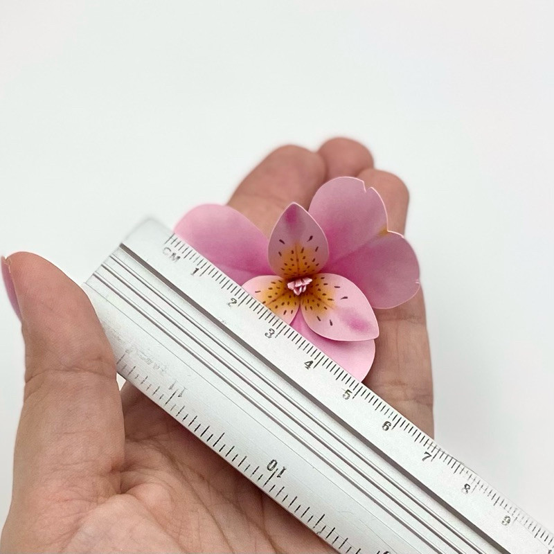 Flor de Papel Realista Astromélia Kit 12und - ótima para decoração de bolos — imagem 2 de 2