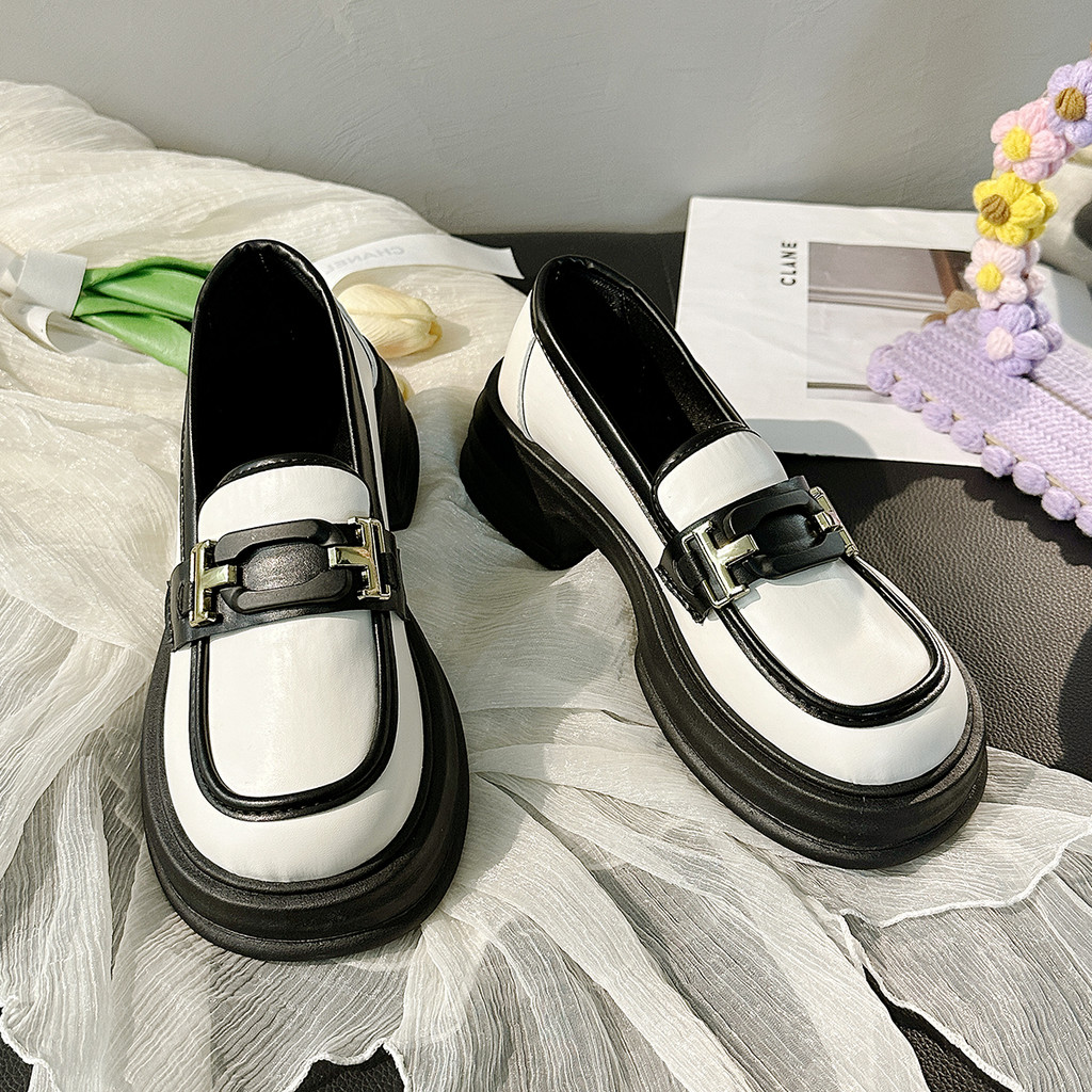 Preto Retro estilo britânico mocassins femininos 2025 outono novo estilo salto grosso sola grossa aumentando com saia pe
