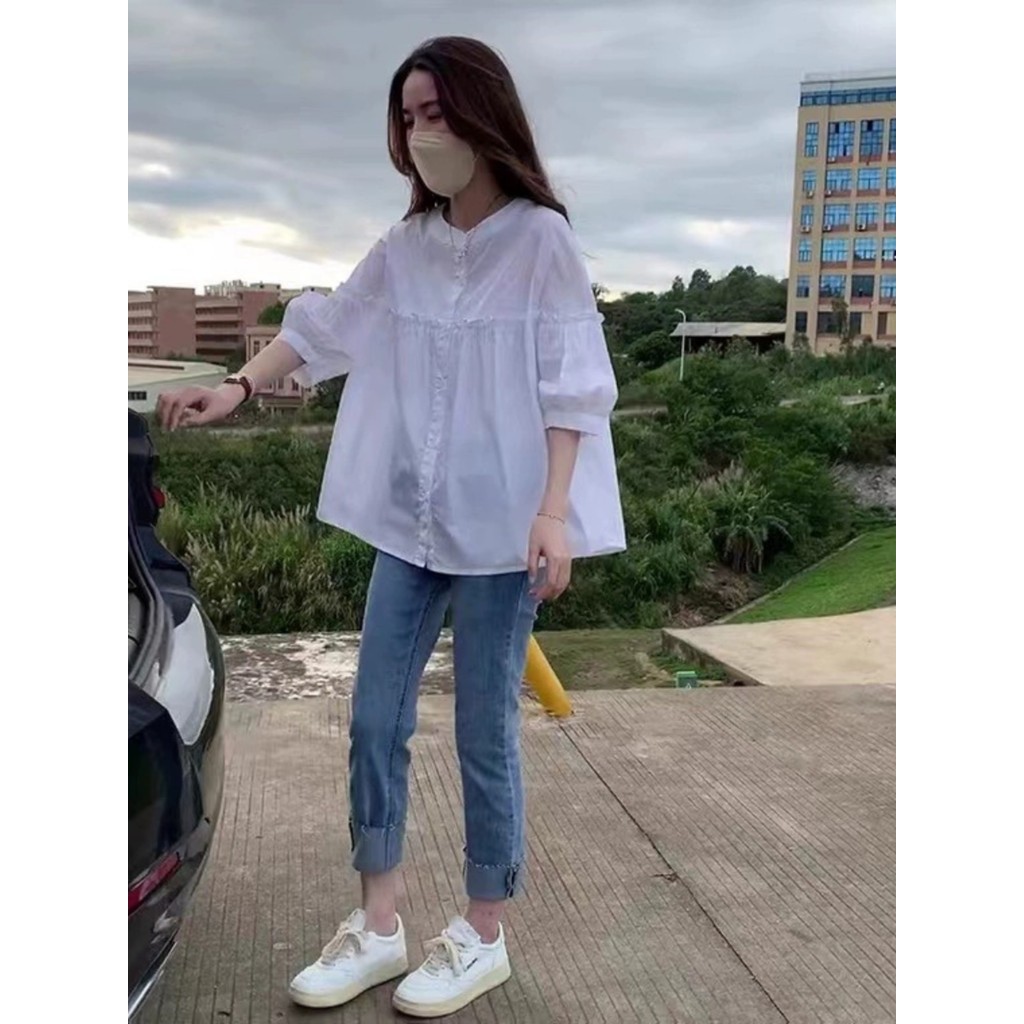 Camisa branca feminina Design nicho camisa de bebê manga média fina topo verão francês pequeno chique camisa pequena