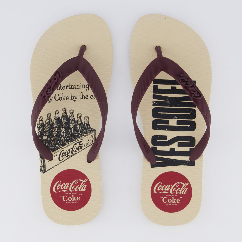Chinelo Coca Cola Yes Coke! Off White e Bordô em Oferta na Shopee
