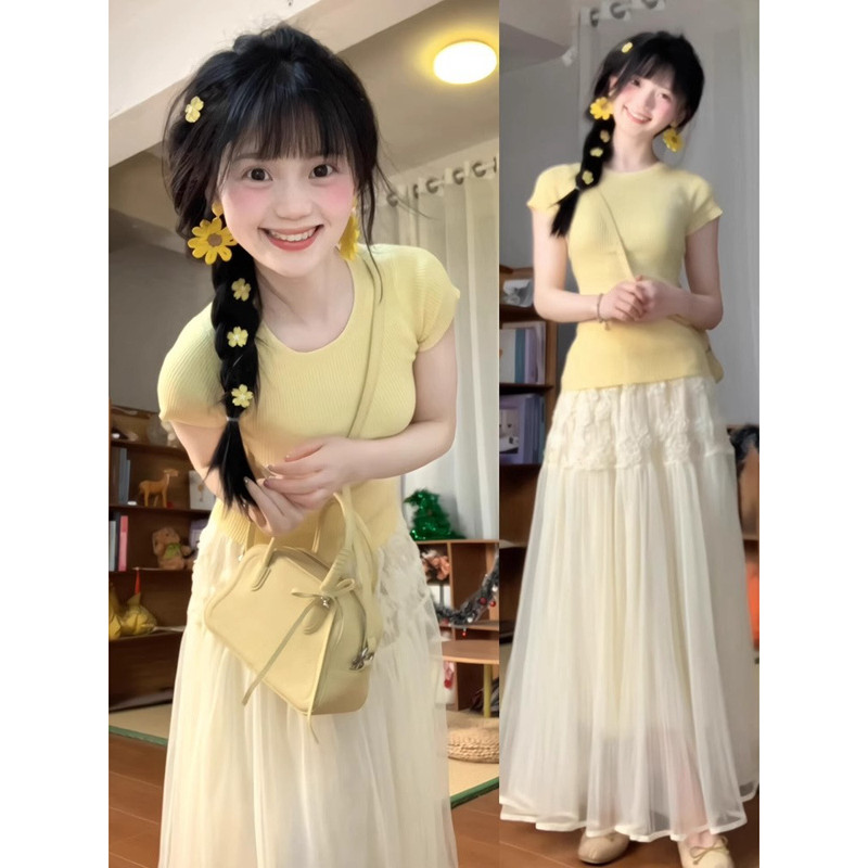 2026 verão feminino combinando um conjunto completo estilo coreano bonito suave usar nicho moda terno saia amarela
