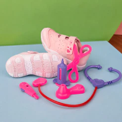 Tênis Infantil Menina Kidy Play Respitec Nude Confortável Calce Fácil Com Brinquedo Divertido