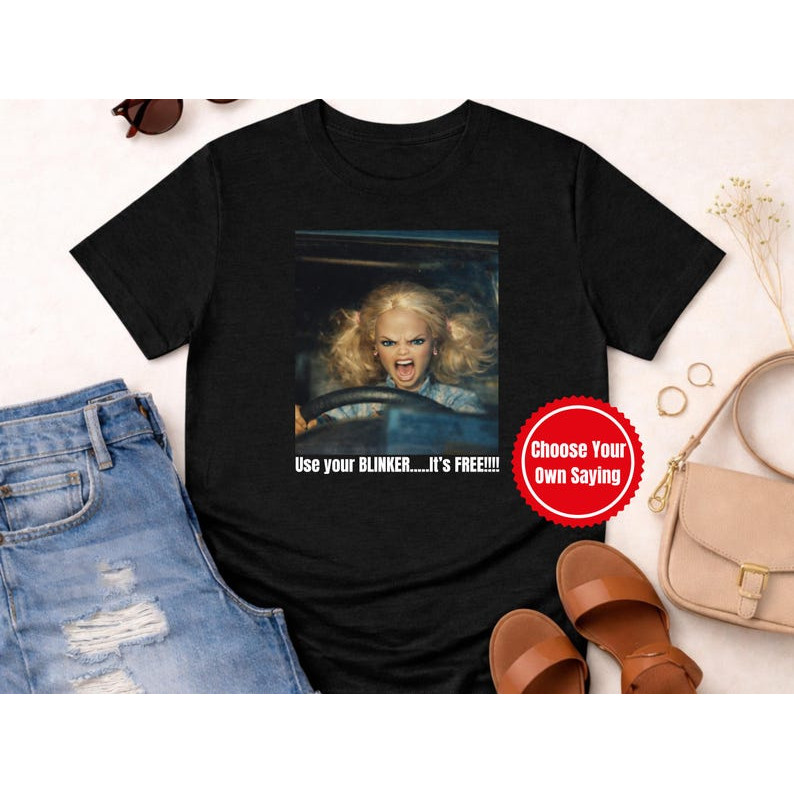 Camiseta Feminina Estampa Filme Terror Característica Infantil Moderna Confortável Estilosa Moda Feminina Casual