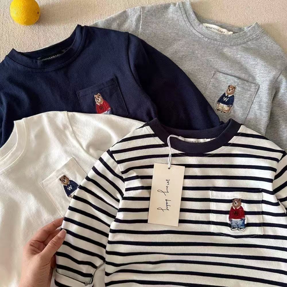Camisa de fundo de urso bordado dos desenhos animados crianças camiseta de manga comprida cor sólida listrado algodão pu
