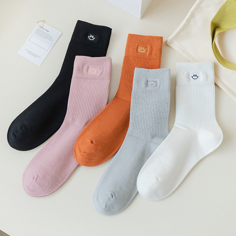 Meias femininas tubo médio primavera outono puro algodão absorvente de suor respirável preto branco ins na moda All-Matc