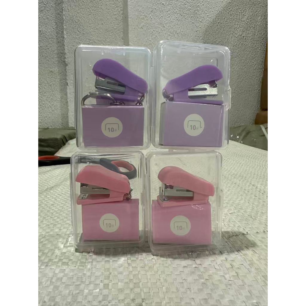 Grampeador com Chaveiro Mini e Caixa de grampos para Papelaria
