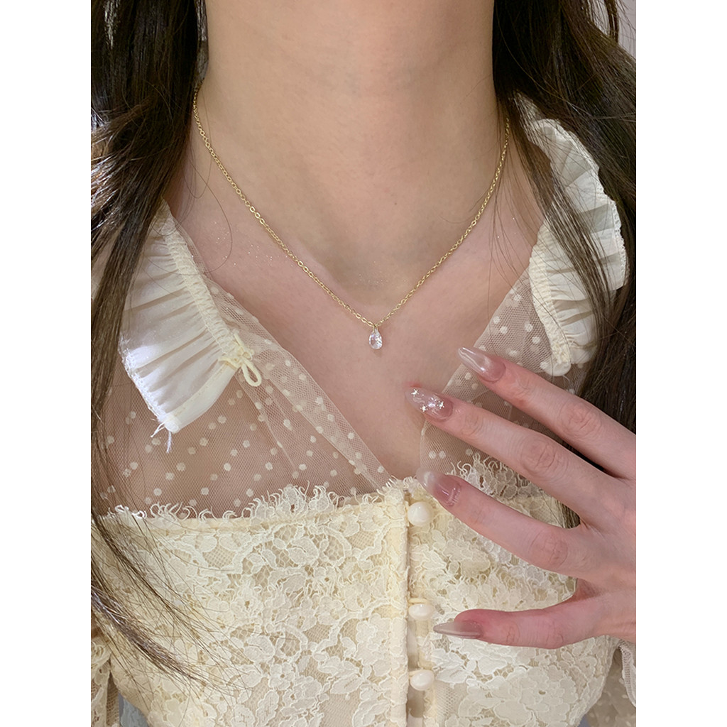 Ouro simples gota de água pingente colar feminino clavícula colar High-End luz luxo nicho colar acessórios jóias