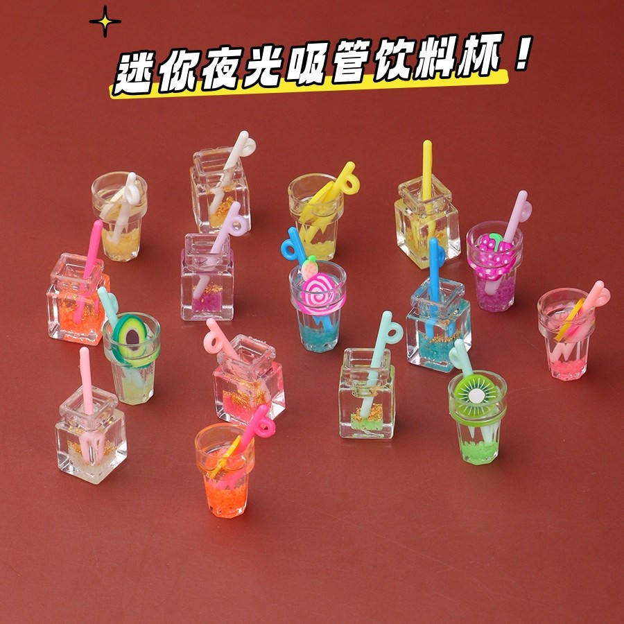 Mini copo luminoso de palha de frutas, copo de bebida em miniatura, simulação de comida, modelo de brinquedo, ornamentos