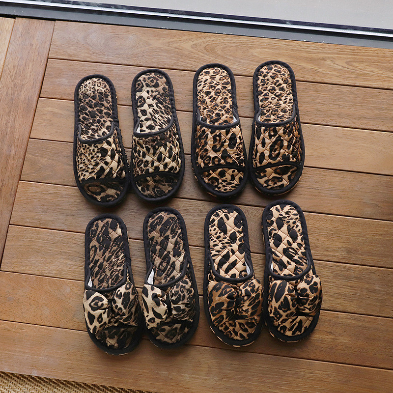 Novo estilo leopardo impressão versão coreana tecido de luxo Bowknot masculino feminino pano inferior casa chinelos de c