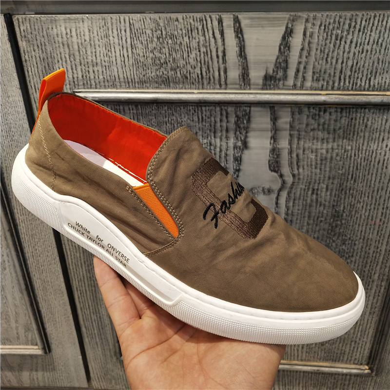Sapatos preguiçosos masculinos deslizamento-em tênis sapatos masculinos na moda All-Match outono novo estilo sapatos de
