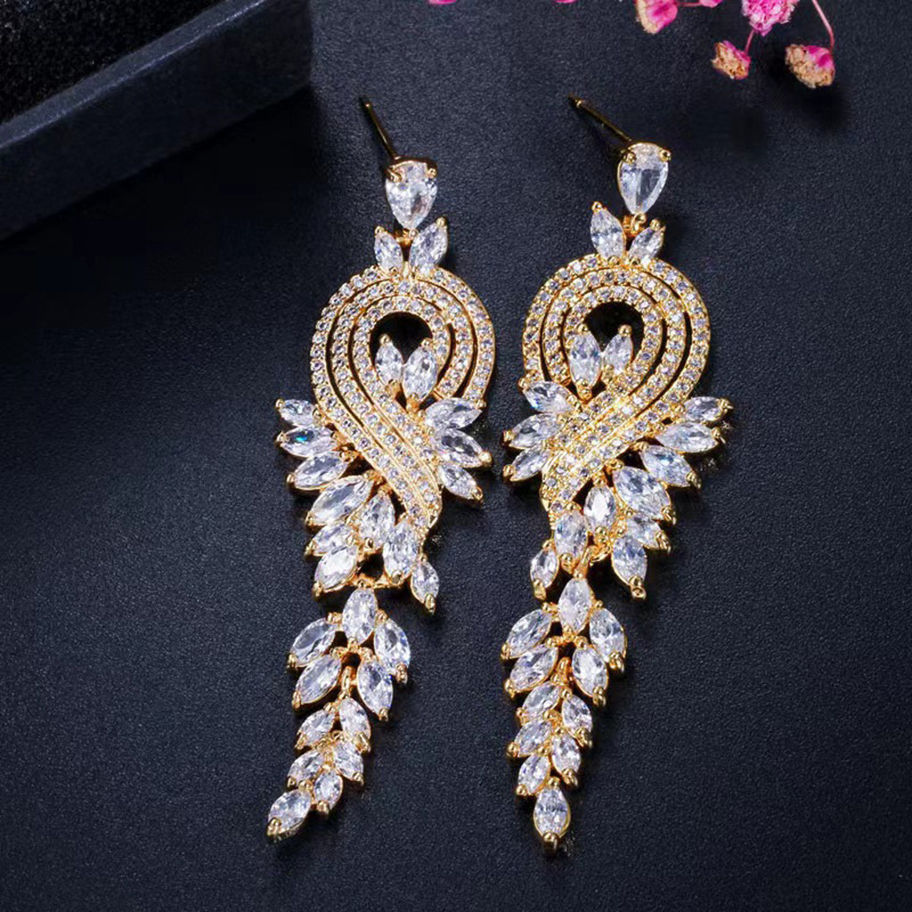 Brincos elegantes femininos, diamantes de ouro, longos brincos de orelhas, brincos de banquete de moda