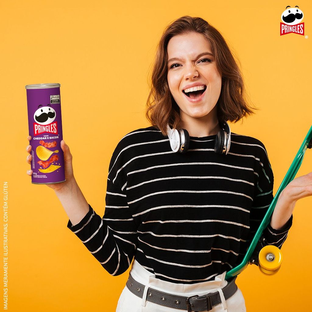 Pringles Salgadinho Batata Frita ® Cheddar e Bacon 105g — imagem 2 de 2