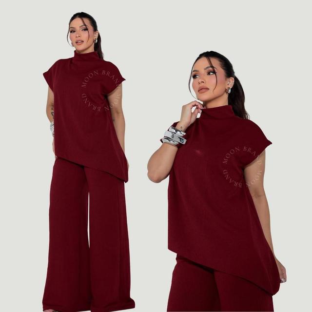 Conjunto Feminino Blusa Assimétrica e Calça Pantalona - Gola Alta Elegante e Moderna