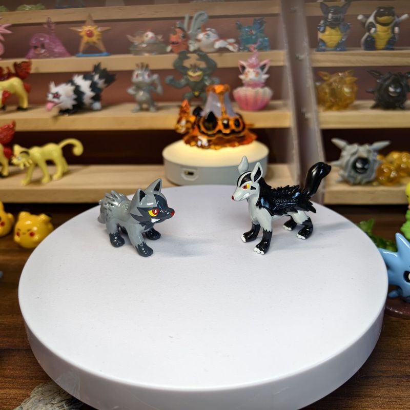 Produto mais vendido Pokémon Coyote Big Wolf Dog MC Tridimensional Flip Model Figura High-End PU Resina Estilo Óleo Bril