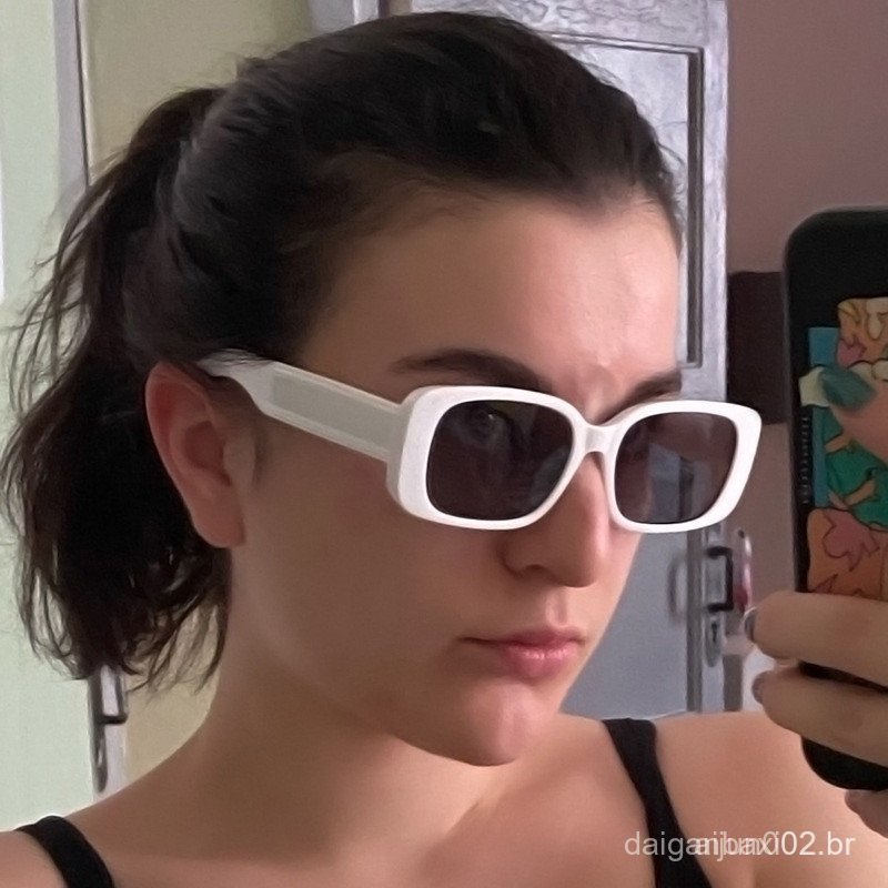 Adequado para viagens elegantes e modernas, óculos de sol unissex retangulares com proteção UV para festas retrô.