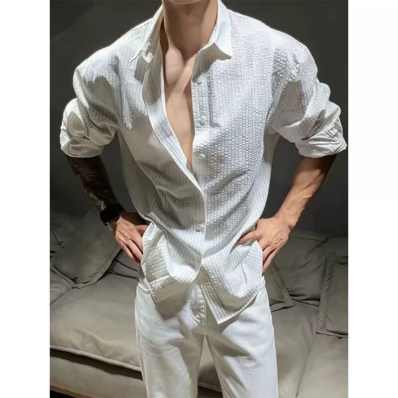 Camisa listrada de alta qualidade masculina Design trespassado nicho camisa branca solta na moda rufião bonito camisa pr