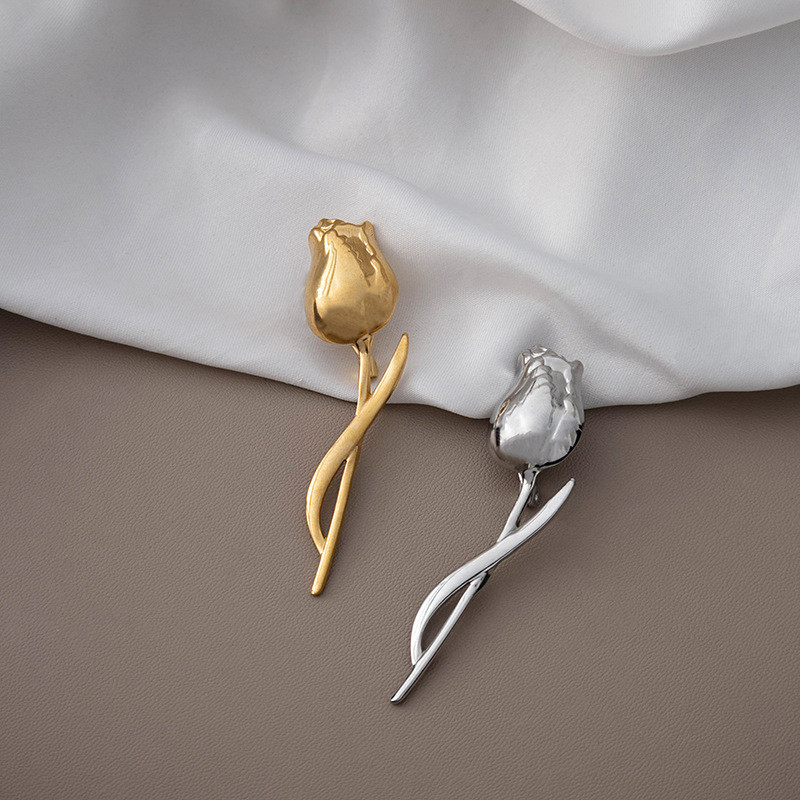 Luz de luxo Metal rosa broche nicho elegante Design criativo acessórios requintados
