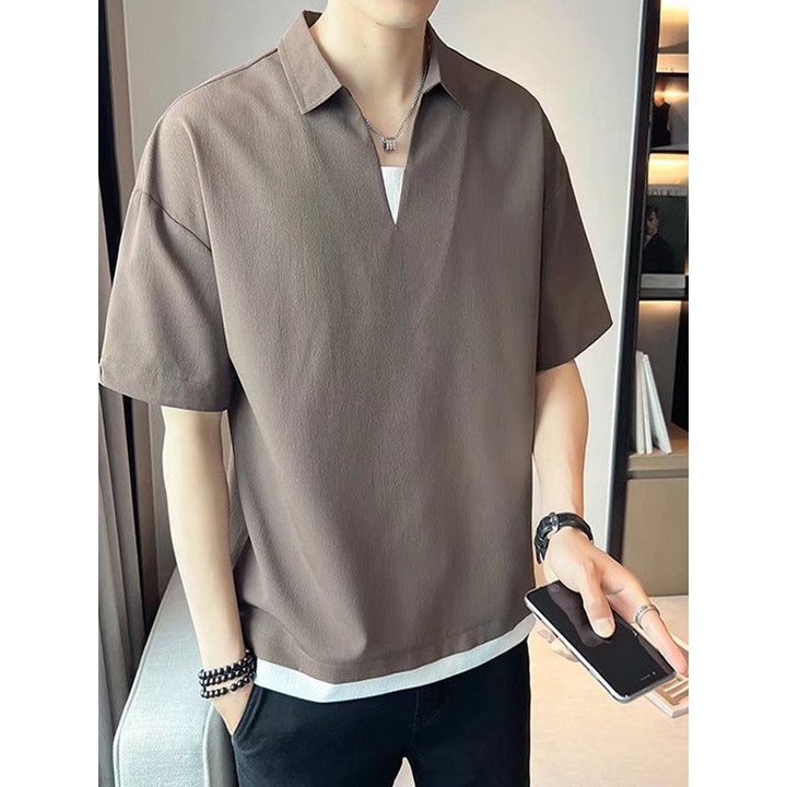 Camiseta falsa de duas peças masculina com decote em V de manga curta ins Street Wear lapela meia manga camisa POLO 2025