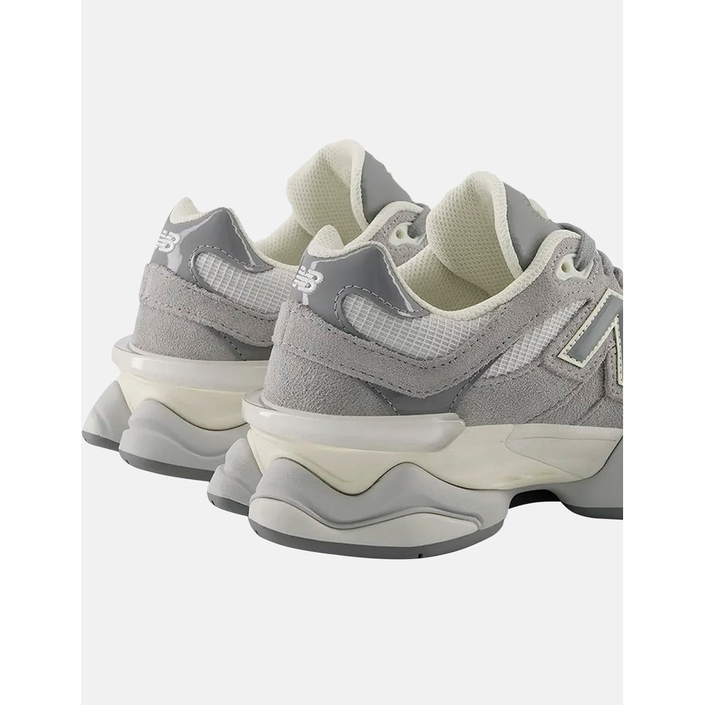 Tênis New Balance 9060 Branco Off/Branco Off — imagem 2 de 2