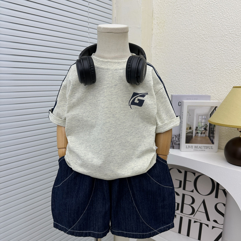 Meninos verão camiseta de manga curta 2025 novo estilo crianças puro algodão meia manga meninos verão fino topo simples 