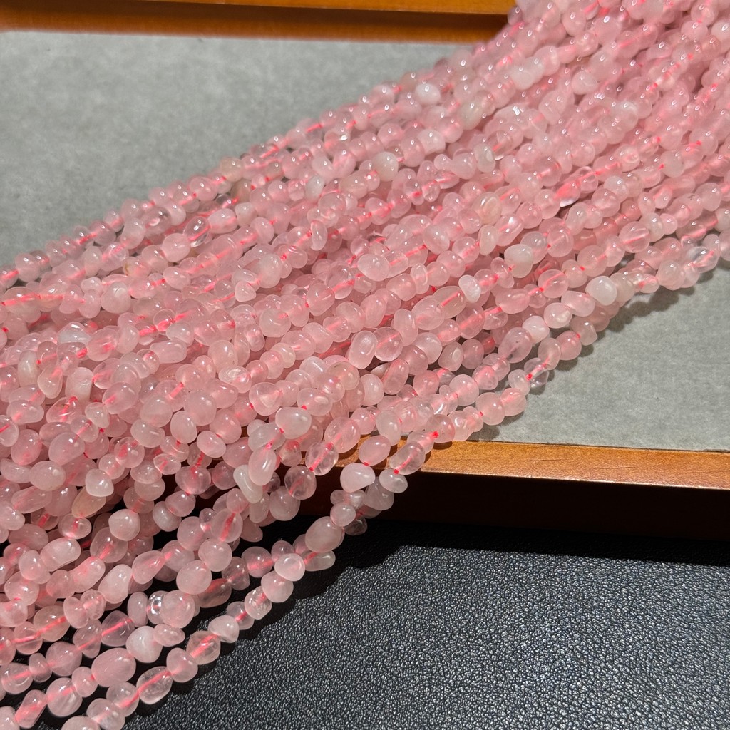 [Oferta especial de bem-estar do dia nacional] Cerca de 5 mm cavalo Irregular Natural rosa pedra britada Conformal 38 cm