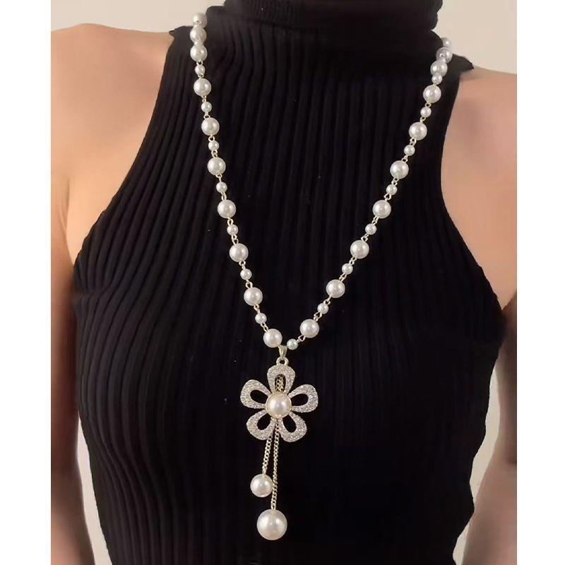 Flor pérola colar borla pérola camisola corrente feminina estilo longo All-Match temperamento High-End colar acessórios 