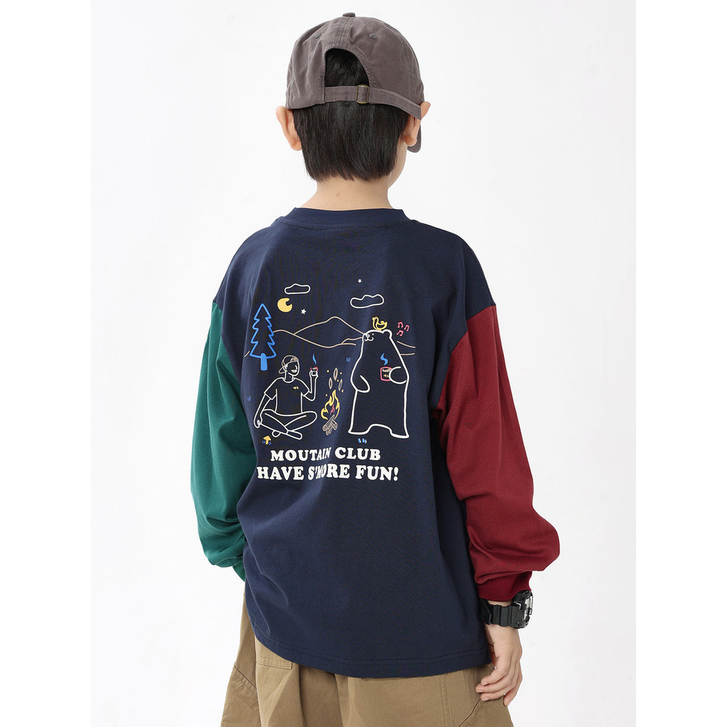Meninos camiseta 2026 outono novo estilo médio pequeno crianças contraste cor montanha série impressa de manga comprida 