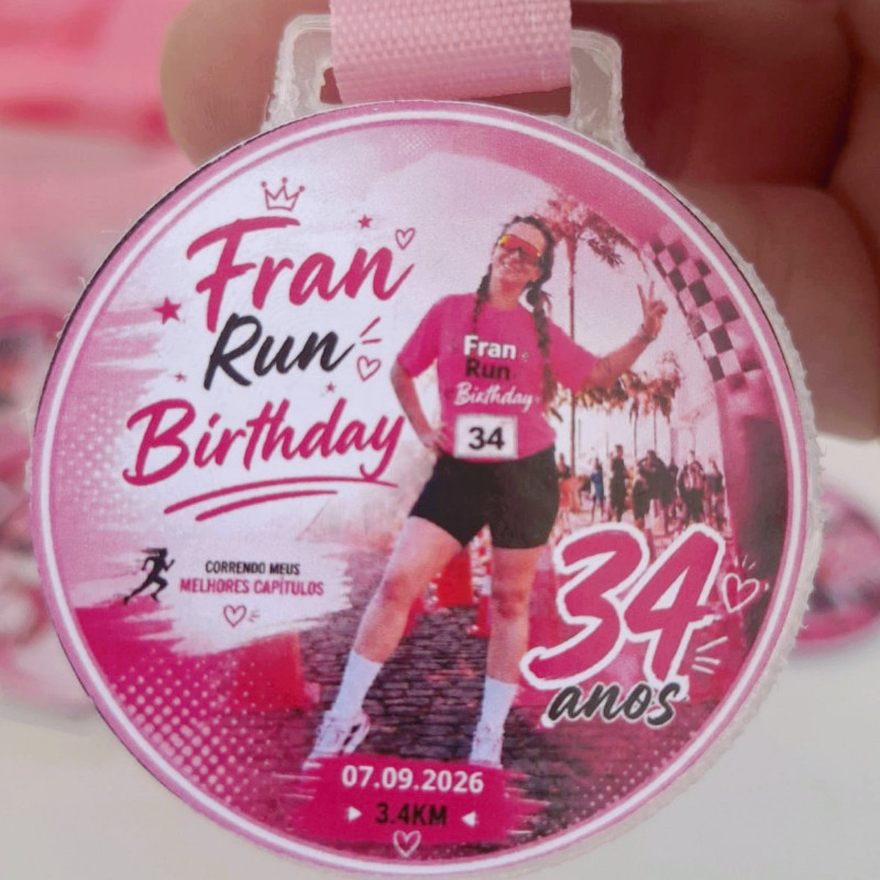 MEDALHA PERSONALIZADA 5CMS ACOMPANHA FITA CORRIDA | NOME E IDADE | LEMBRANCINHA TODOS OS TEMAS