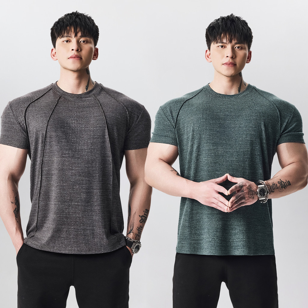 GD alta fixa Pit Strip olhar grande costura de manga curta camiseta masculina esportes lazer Fitness treinamento em torn