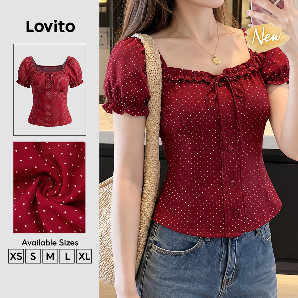 Lovito Blusa Feminina Vermelha com Poá Manga Curta Gola Quadrada Nó na Frente Botão e Borda de Alface BLB204P1D807