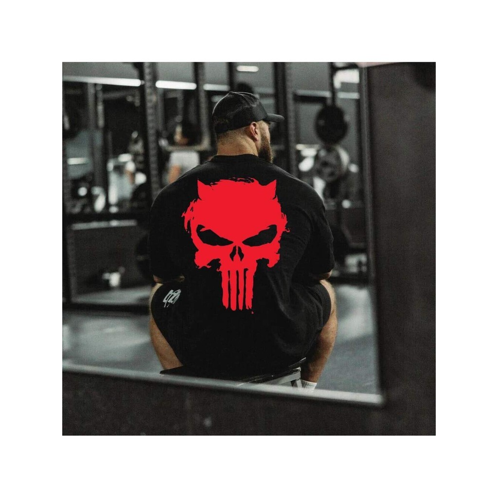 Camiseta Oversized estampada Preta Confortável 100% Algodão Modelo: "Caveira Vermelha Academia