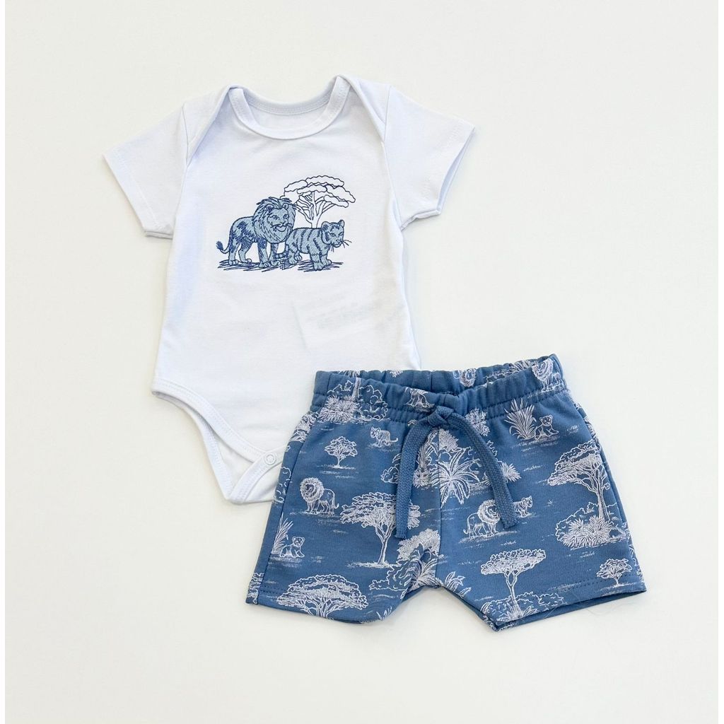 Conjunto Infantil Menino Milon Body Branco Bordado Leão E Onça Com Bermuda Azul Estampada Verão