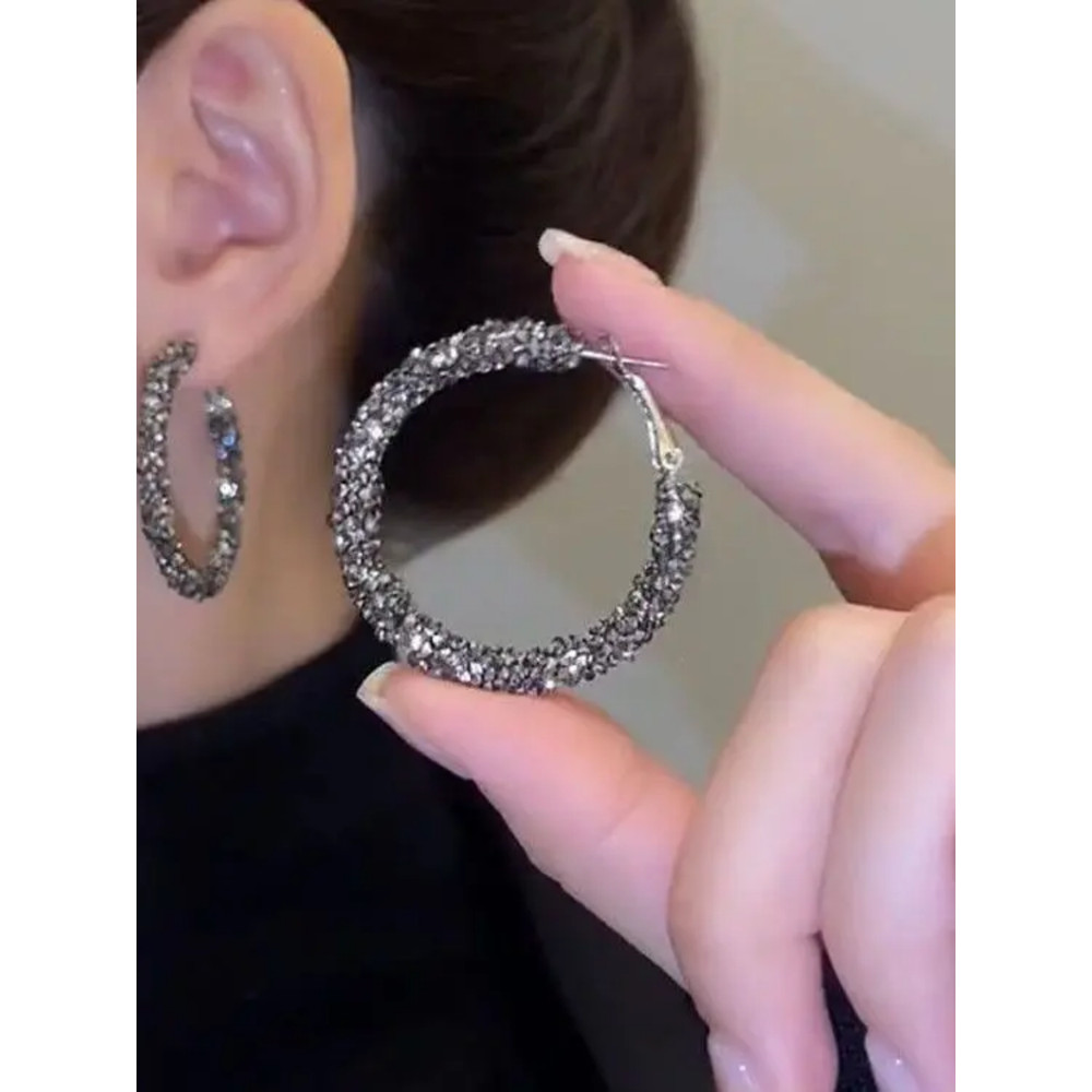 Brincos de diamante completo feminino High-End brincos simples nicho Design brincos moda luz brincos de luxo