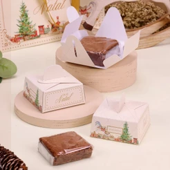 50 CAIXA P/ BROWNIE PÃO DE MEL NATAL 7X7CM CANDURA 5235 ( JANGO NATAL 2025 )